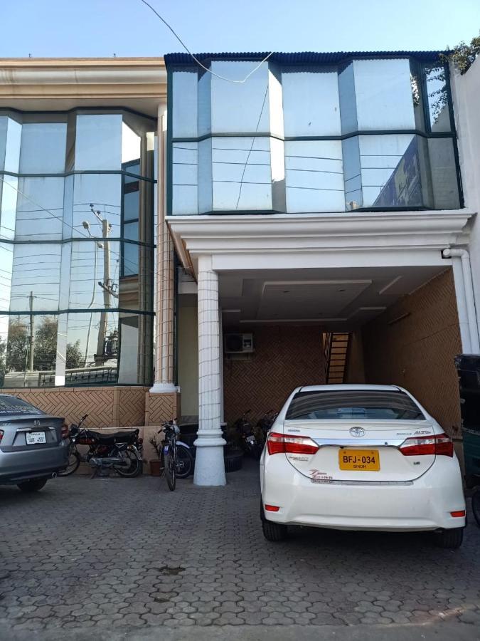 Hotel Pak Continental Multan Exterior photo