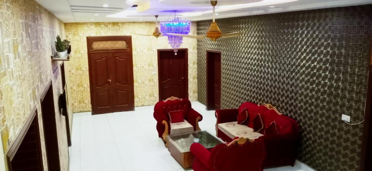 Hotel Pak Continental Multan Exterior photo