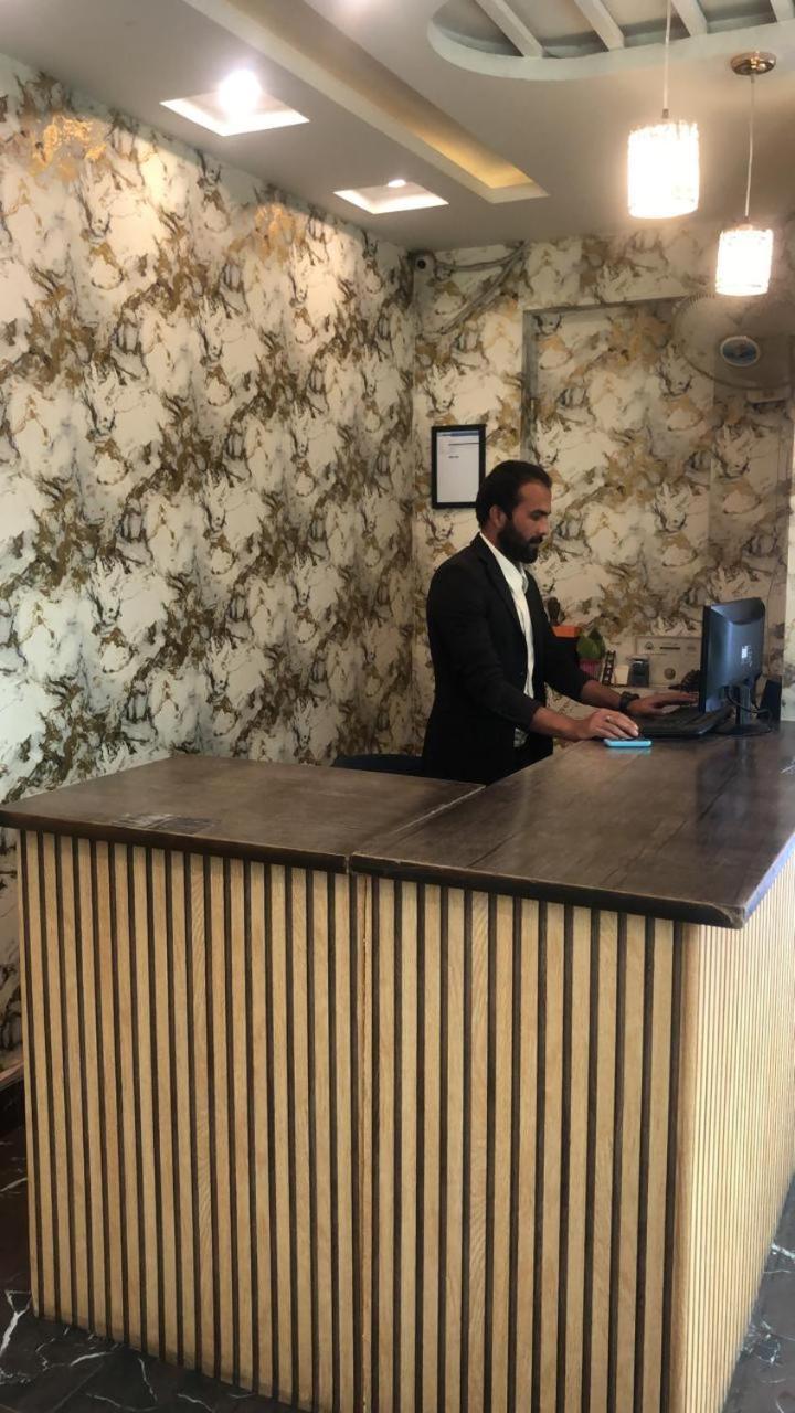 Hotel Pak Continental Multan Exterior photo